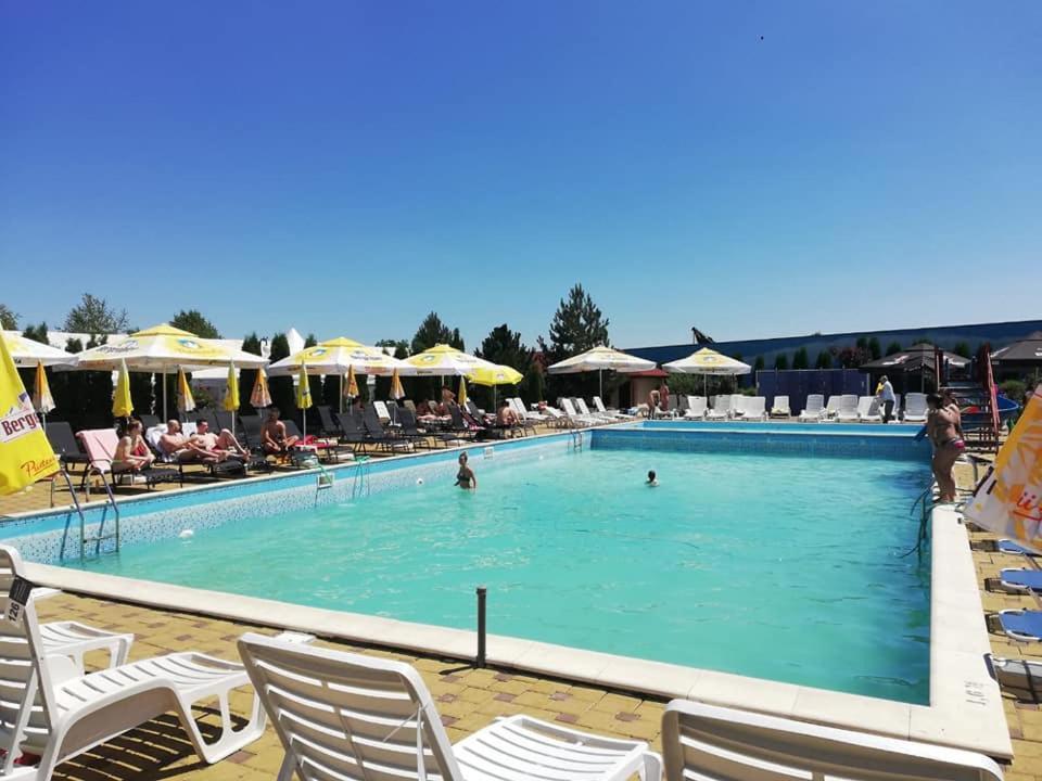 Aqua Party Ξενοδοχείο Victoria  Εξωτερικό φωτογραφία